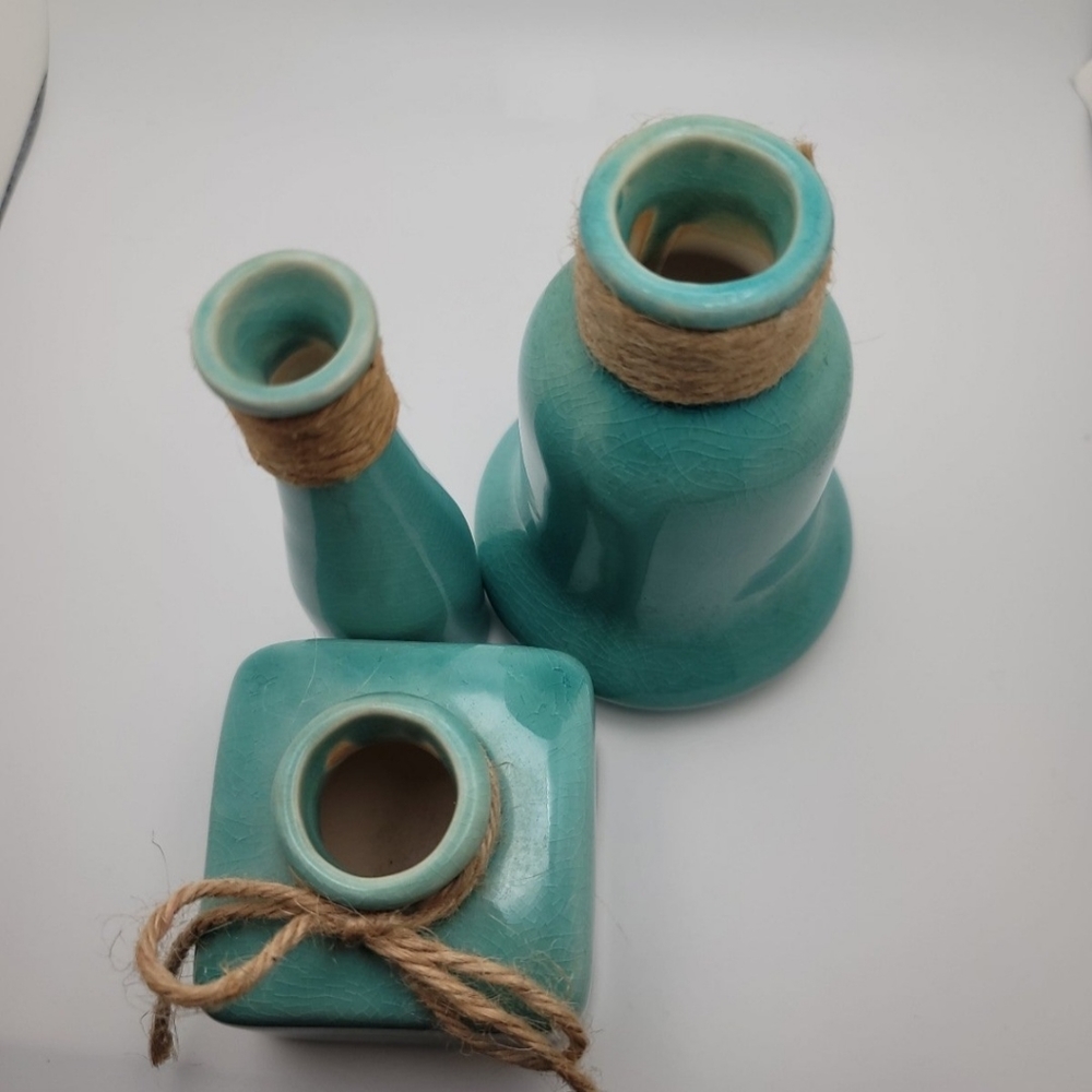 Turquoise mini Vases - Picture 3 of 12